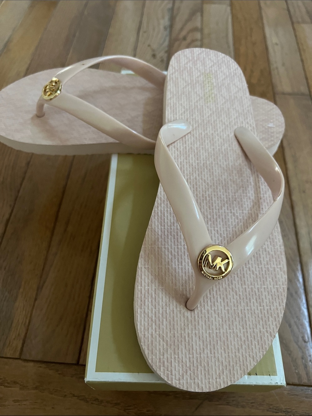 Michael Kors Women's Flip Flops Sandals